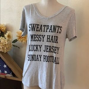 Buckle Graphic Tee Large